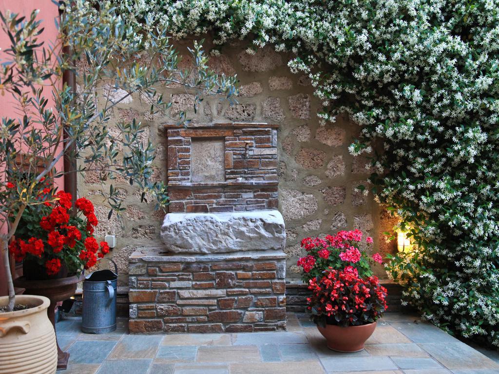 Boutique Hotel Kokkino Spiti Veria  Bagian luar foto