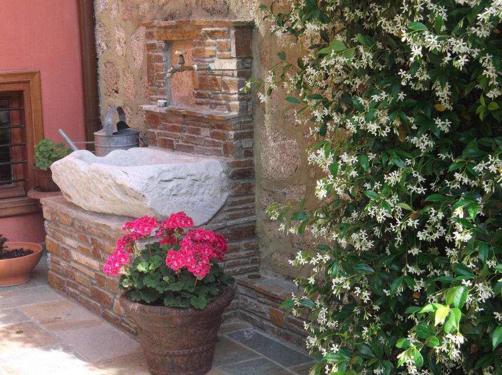 Boutique Hotel Kokkino Spiti Veria  Bagian luar foto